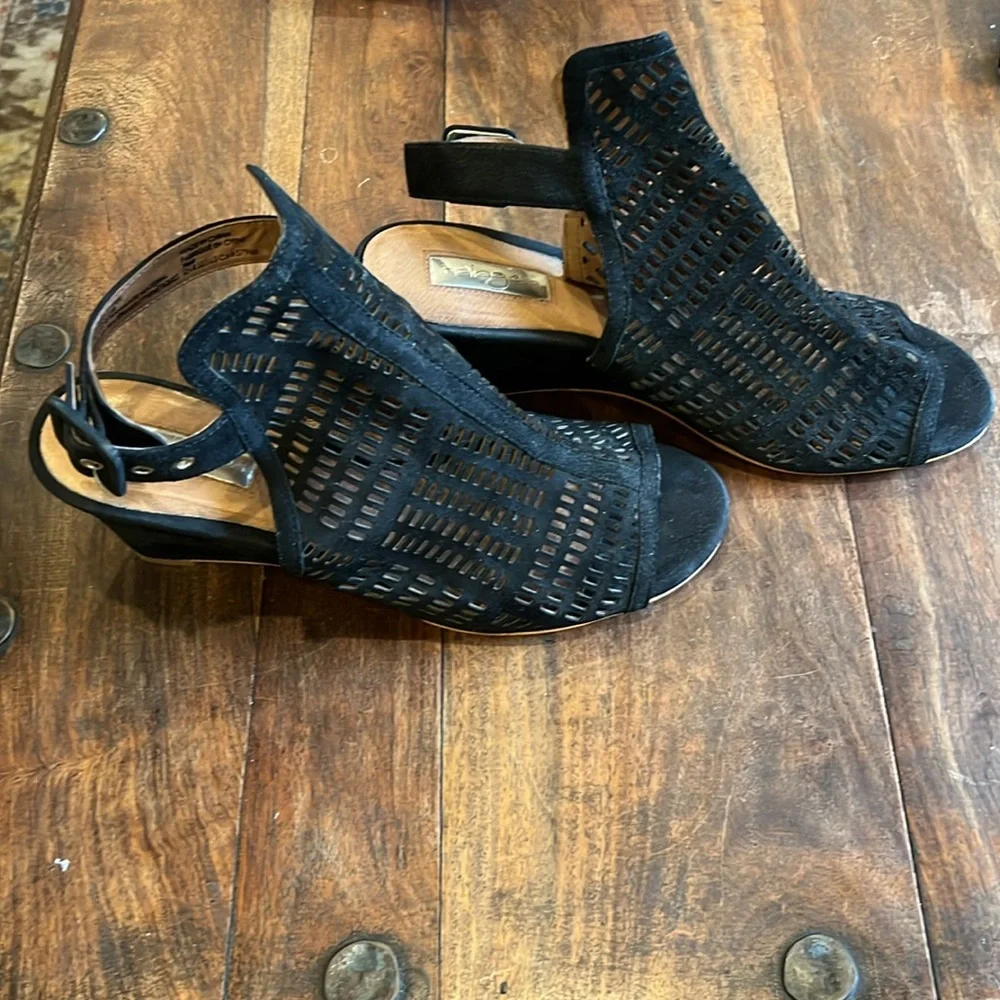 Halogen Nordstrom Women’s Black Suede‎ Wedge Sandal Size 7 1/2